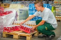 Od zaraz Szwecja praca fizyczna bez języka Sztokholm na magazynie z napojami